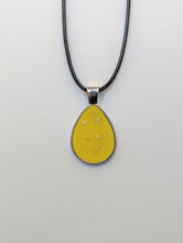 Load image into Gallery viewer, Resin Solid Color - Necklace